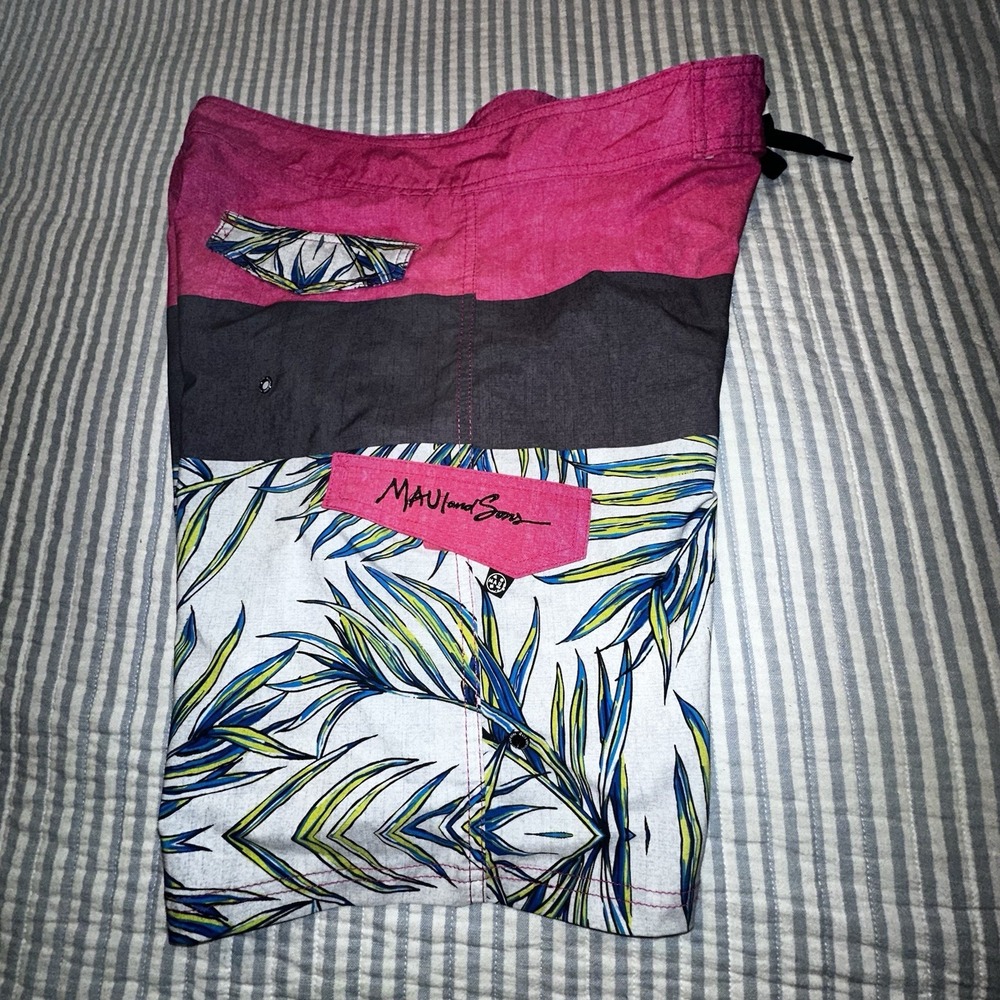 Maui and Sons Men's 9" Board Shorts with‎ Stretch Size 34